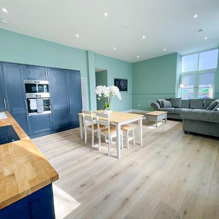 Beautiful 2Br, Private Entry In Vibrant Leith Apartment EDI Exterior foto