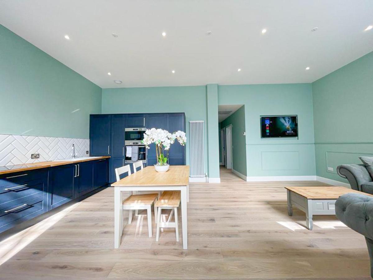Beautiful 2Br, Private Entry In Vibrant Leith Apartment EDI Exterior foto