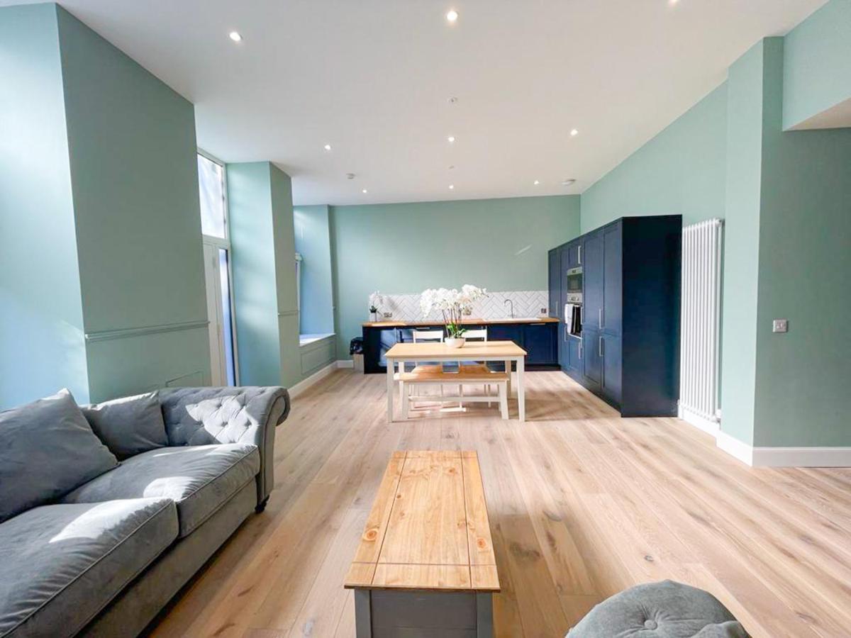 Beautiful 2Br, Private Entry In Vibrant Leith Apartment EDI Exterior foto
